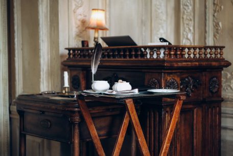 Photo mid-century desk lamp replica