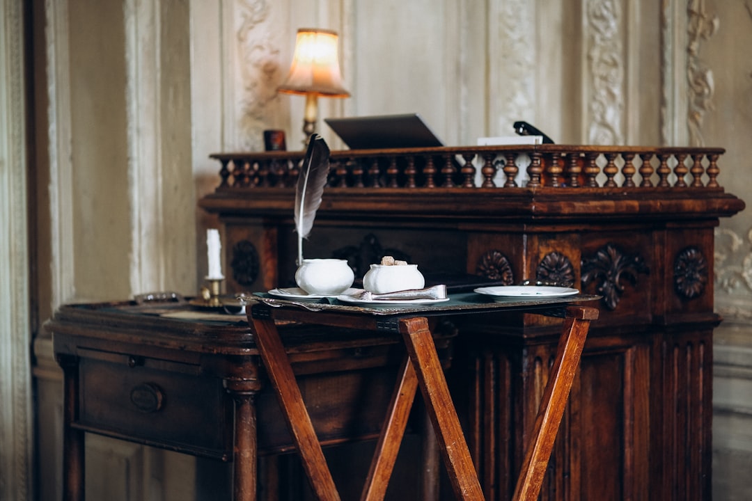 Photo mid-century desk lamp replica