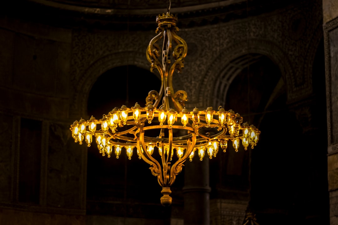 Photo chandelier lighting
